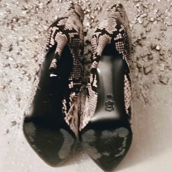 🌷Sold!🌷Alice + Olivia Snake Skin Leather Stiletto Ankle Boots! Size 9.5 - Picture 6 of 6